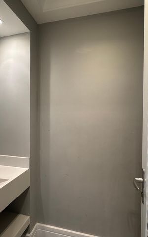 Casa de condomínio para alugar com 420m², 4 quartos e 2 vagas Casa de condomínio para alugar com 420m², 4 quartos e 2 vagasLavabo