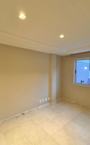Casa de condomínio para alugar com 420m², 4 quartos e 2 vagas Casa de condomínio para alugar com 420m², 4 quartos e 2 vagasSuíte 3