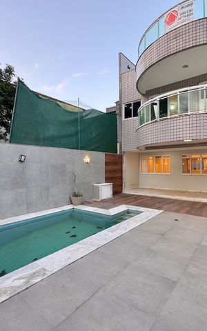 Casa de condomínio para alugar com 420m², 4 quartos e 2 vagas Casa de condomínio para alugar com 420m², 4 quartos e 2 vagasÁrea externa