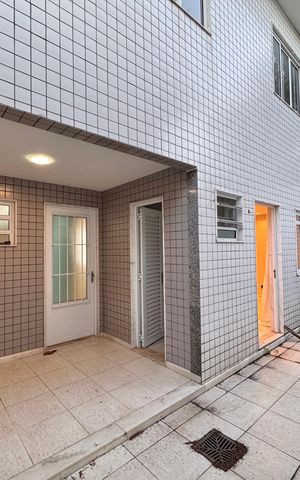 Casa de condomínio para alugar com 420m², 4 quartos e 2 vagas Casa de condomínio para alugar com 420m², 4 quartos e 2 vagasÁrea de Serviço