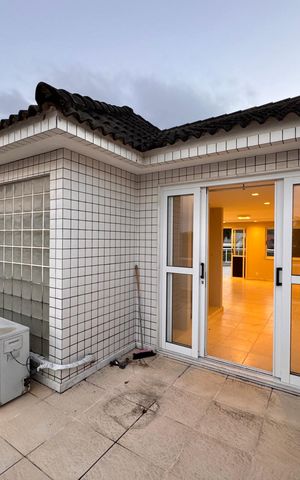 Casa de condomínio para alugar com 420m², 4 quartos e 2 vagas Casa de condomínio para alugar com 420m², 4 quartos e 2 vagasTerraço - Área externa