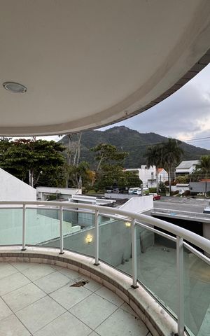 Casa de condomínio para alugar com 420m², 4 quartos e 2 vagas Casa de condomínio para alugar com 420m², 4 quartos e 2 vagasSuíte 1 - Varanda