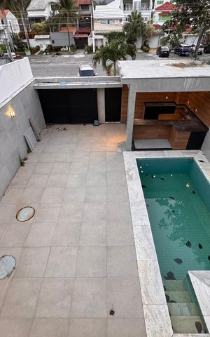 Casa de condomínio para alugar com 420m², 4 quartos e 2 vagas Casa de condomínio para alugar com 420m², 4 quartos e 2 vagasSuíte 1 - Varanda