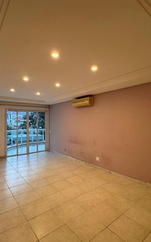 Casa de condomínio para alugar com 420m², 4 quartos e 2 vagas Casa de condomínio para alugar com 420m², 4 quartos e 2 vagasSuíte 2
