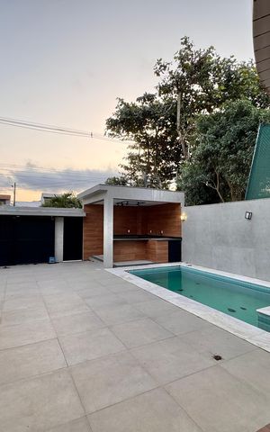Casa de condomínio para alugar com 420m², 4 quartos e 2 vagas Casa de condomínio para alugar com 420m², 4 quartos e 2 vagasÁrea externa