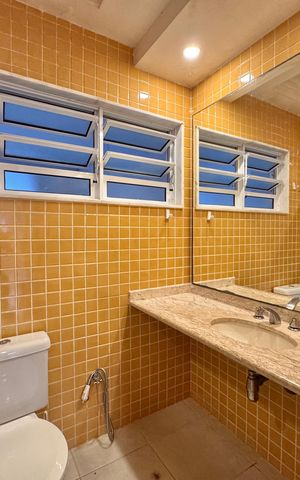 Casa de condomínio para alugar com 420m², 4 quartos e 2 vagas Casa de condomínio para alugar com 420m², 4 quartos e 2 vagasSuíte 2 - Banheiro
