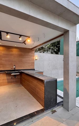 Casa de condomínio para alugar com 420m², 4 quartos e 2 vagas Casa de condomínio para alugar com 420m², 4 quartos e 2 vagasÁrea externa