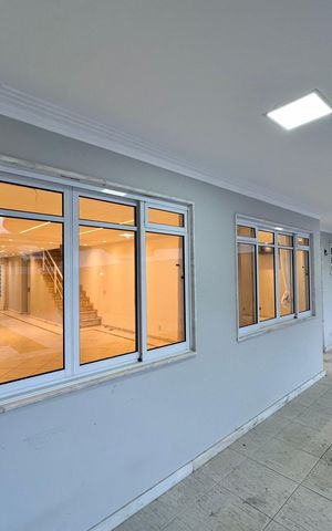 Casa de condomínio para alugar com 420m², 4 quartos e 2 vagas Casa de condomínio para alugar com 420m², 4 quartos e 2 vagasÁrea externa