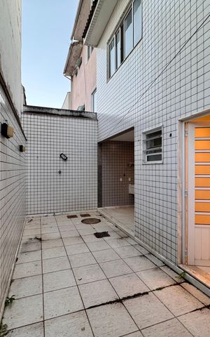 Casa de condomínio para alugar com 420m², 4 quartos e 2 vagas Casa de condomínio para alugar com 420m², 4 quartos e 2 vagasÁrea de Serviço