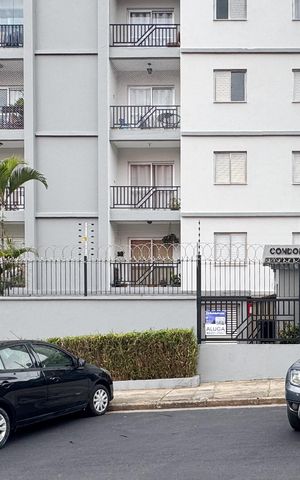 Apartamento para alugar com 80m², 3 quartos e 1 vaga Apartamento para alugar com 80m², 3 quartos e 1 vagaFachada