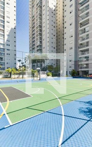 Apartamento à venda com 155m², 3 quartos e 3 vagas Apartamento à venda com 155m², 3 quartos e 3 vagasÁrea comum - Quadra