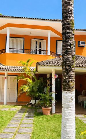 Casa de condomínio à venda com 353m², 3 quartos e 1 vagaFachada