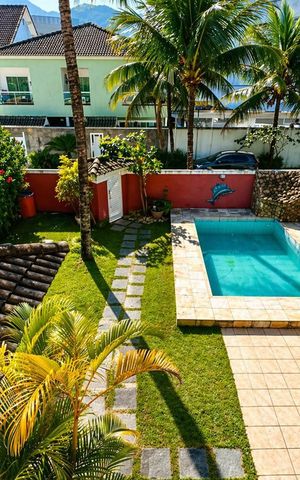 Casa de condomínio à venda com 353m², 3 quartos e 1 vagaVista