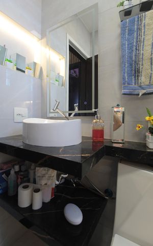 Apartamento à venda com 46m², 2 quartos e 2 vagasBanheiro Social