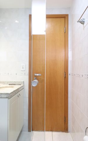 Apartamento para alugar com 147m², 3 quartos e 3 vagasBanheiro da Suíte 1