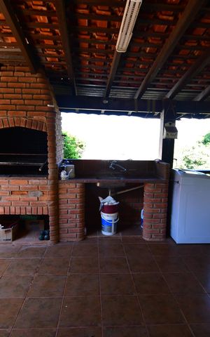 Casa à venda com 160m², 3 quartos e 5 vagasQuarto 2 - Vista