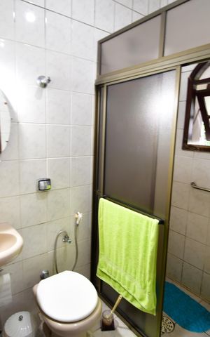 Casa à venda com 160m², 3 quartos e 5 vagasBanheiro Suíte