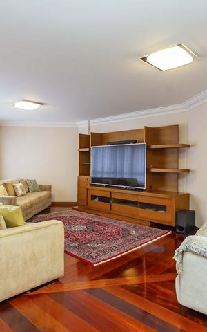 Apartamento à venda com 422m², 4 quartos e 4 vagas Apartamento à venda com 422m², 4 quartos e 4 vagasSala