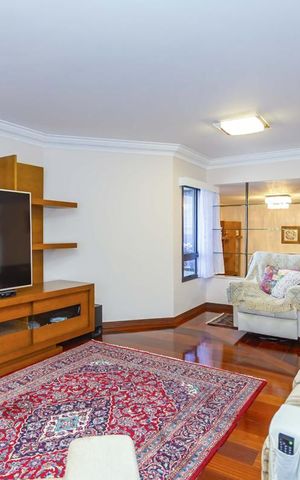 Apartamento à venda com 422m², 4 quartos e 4 vagas Apartamento à venda com 422m², 4 quartos e 4 vagasSala