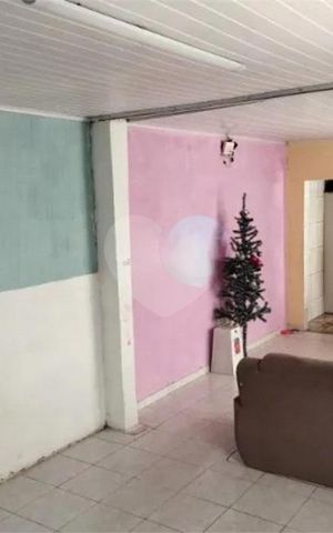 Casa à venda com 160m², 4 quartos e 3 vagas