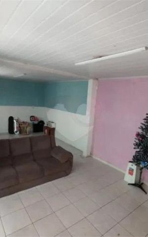 Casa à venda com 160m², 4 quartos e 3 vagas