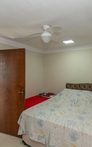 Casa à venda com 193m², 3 quartos e 3 vagas Casa à venda com 193m², 3 quartos e 3 vagasSuite