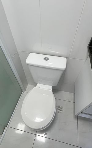 Apartamento para alugar com 36m², 1 quarto e 1 vaga Apartamento para alugar com 36m², 1 quarto e 1 vagaBanheiro da Suíte