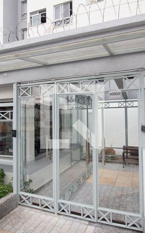 Apartamento para alugar com 50m², 2 quartos e 1 vaga Apartamento para alugar com 50m², 2 quartos e 1 vagaFachada