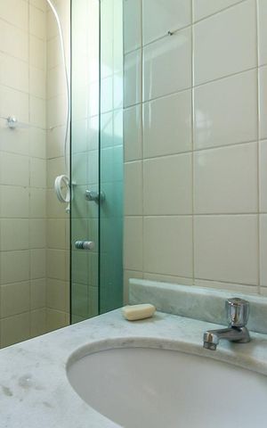 Apartamento para alugar com 50m², 2 quartos e 1 vaga Apartamento para alugar com 50m², 2 quartos e 1 vagaBanheiro