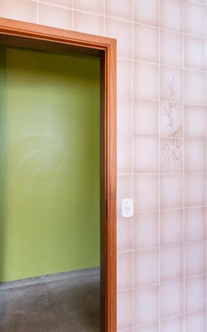 Casa à venda com 221m², 2 quartos e 2 vagas Casa à venda com 221m², 2 quartos e 2 vagasBanheiro