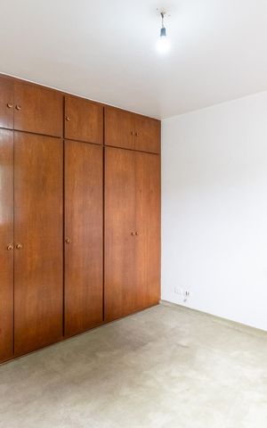 Casa à venda com 221m², 2 quartos e 2 vagas Casa à venda com 221m², 2 quartos e 2 vagasQuarto 1