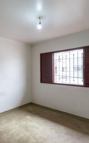 Casa à venda com 221m², 2 quartos e 2 vagas Casa à venda com 221m², 2 quartos e 2 vagasQuarto 1