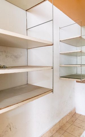 Casa à venda com 221m², 2 quartos e 2 vagas Casa à venda com 221m², 2 quartos e 2 vagasÁrea comum