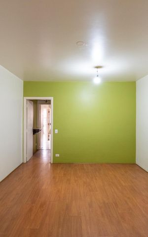 Casa à venda com 221m², 2 quartos e 2 vagas Casa à venda com 221m², 2 quartos e 2 vagasSala