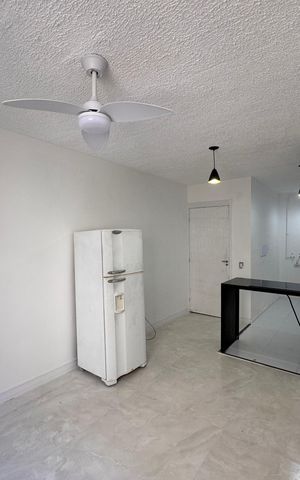 Apartamento à venda com 44m², 3 quartos e sem vaga Apartamento à venda com 44m², 3 quartos e sem vagaSala