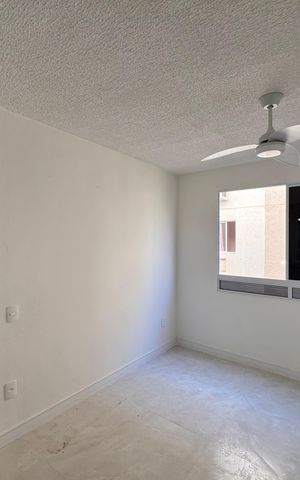 Apartamento à venda com 44m², 3 quartos e sem vaga Apartamento à venda com 44m², 3 quartos e sem vagaSala