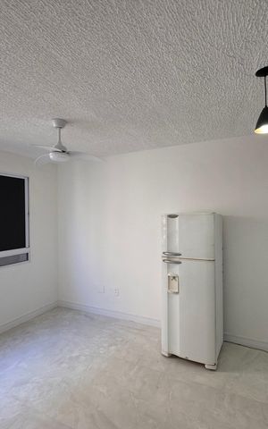 Apartamento à venda com 44m², 3 quartos e sem vaga Apartamento à venda com 44m², 3 quartos e sem vagaSala