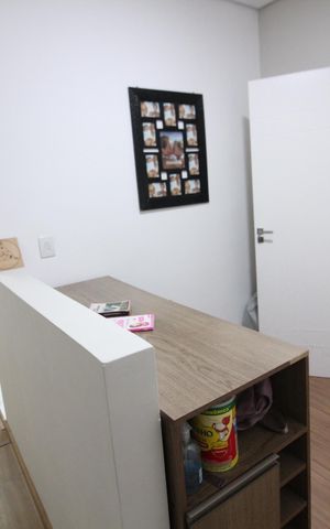 Casa à venda com 150m², 4 quartos e 4 vagasCorredor
