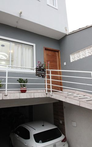 Casa à venda com 150m², 4 quartos e 4 vagasGaragem