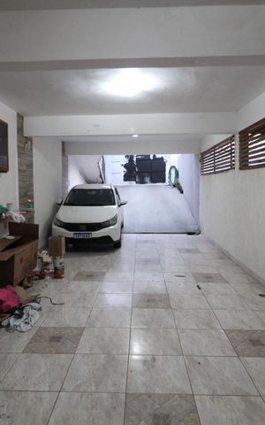Casa à venda com 150m², 4 quartos e 4 vagasGaragem