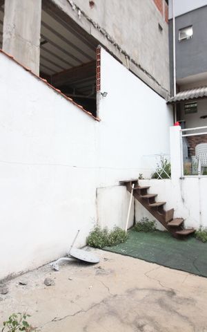 Casa à venda com 150m², 4 quartos e 4 vagasÁrea de Serviço