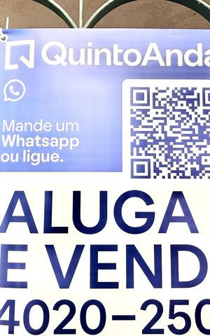 Casa para alugar com 180m², 2 quartos e 1 vaga Casa para alugar com 180m², 2 quartos e 1 vagaFachada
