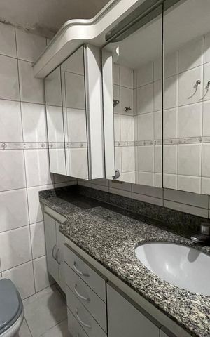 Casa para alugar com 90m², 3 quartos e 1 vaga Casa para alugar com 90m², 3 quartos e 1 vagaBanheiro 1