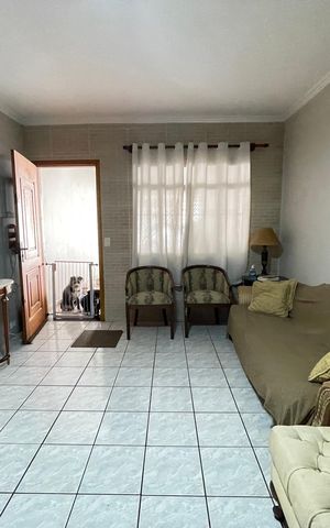 Casa para alugar com 90m², 3 quartos e 1 vaga Casa para alugar com 90m², 3 quartos e 1 vagaSala