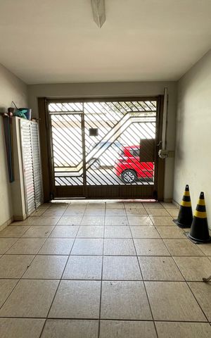 Casa para alugar com 90m², 3 quartos e 1 vaga Casa para alugar com 90m², 3 quartos e 1 vagaGaragem
