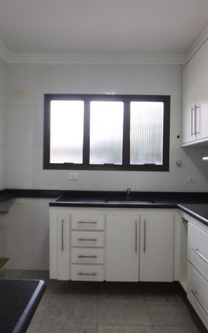 Apartamento à venda com 76m², 2 quartos e 2 vagasCozinha