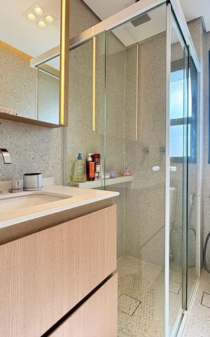 Apartamento à venda com 84m², 2 quartos e 2 vagas Apartamento à venda com 84m², 2 quartos e 2 vagasBanheiro Suíte 1