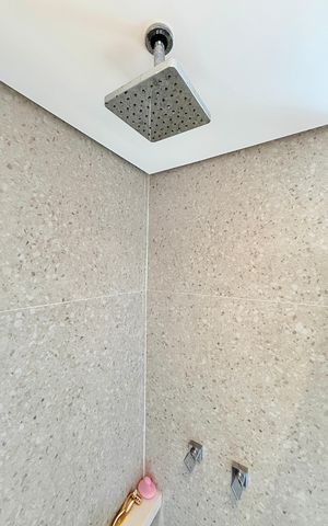 Apartamento à venda com 84m², 2 quartos e 2 vagas Apartamento à venda com 84m², 2 quartos e 2 vagasBanheiro Suíte 1
