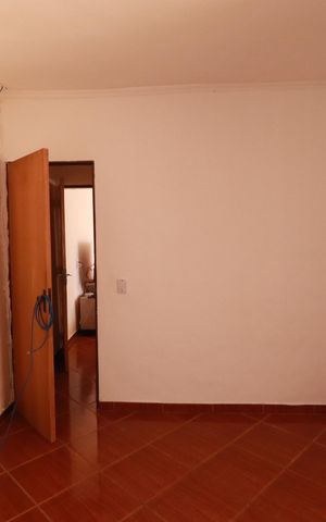 Casa para alugar com 70m², 2 quartos e 2 vagasSuite 