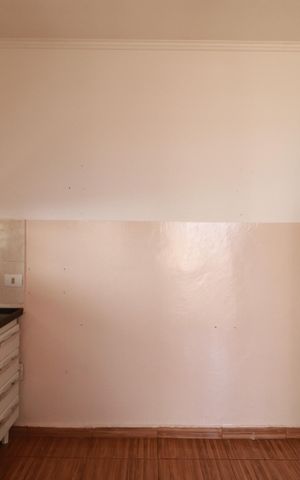 Casa para alugar com 70m², 2 quartos e 2 vagas.cozinha 